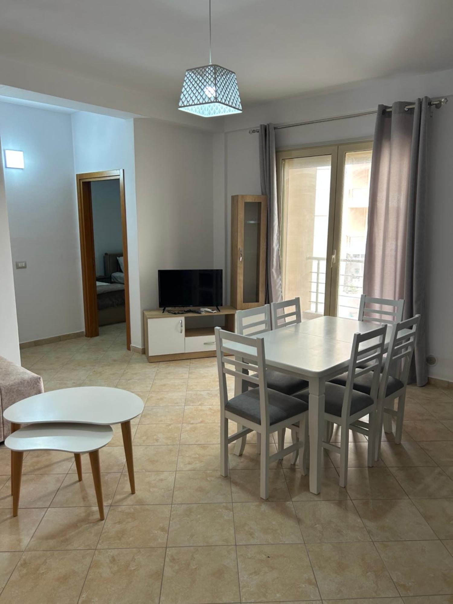 Xenia Apartment *